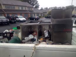 Best Estate Cleanout  in Edgewood, KY